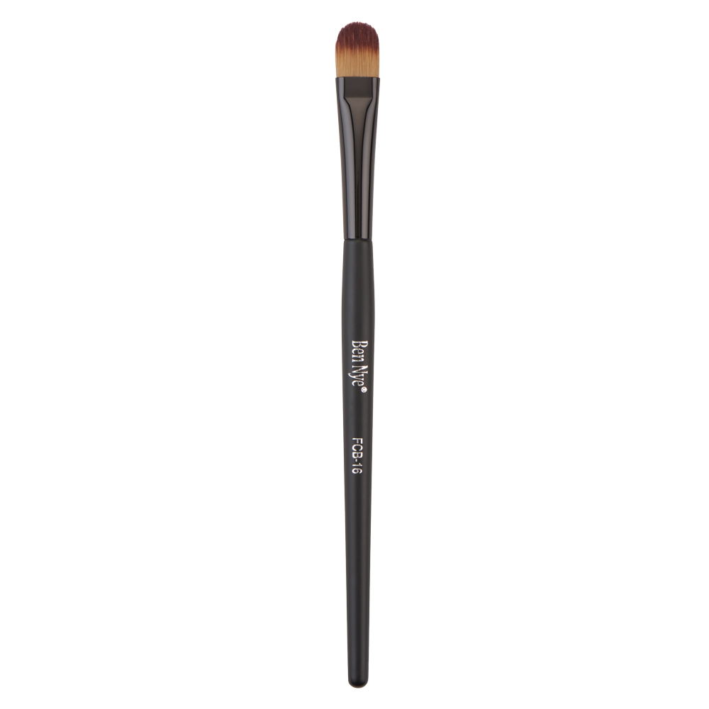 Ben Nye - FCB16 medium contoured brush