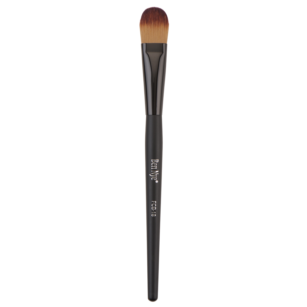 Ben Nye - FCB18 Large countoured brush Ben Nye - FCB18 Large countoured brush